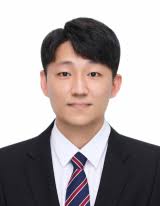 유택호 사진